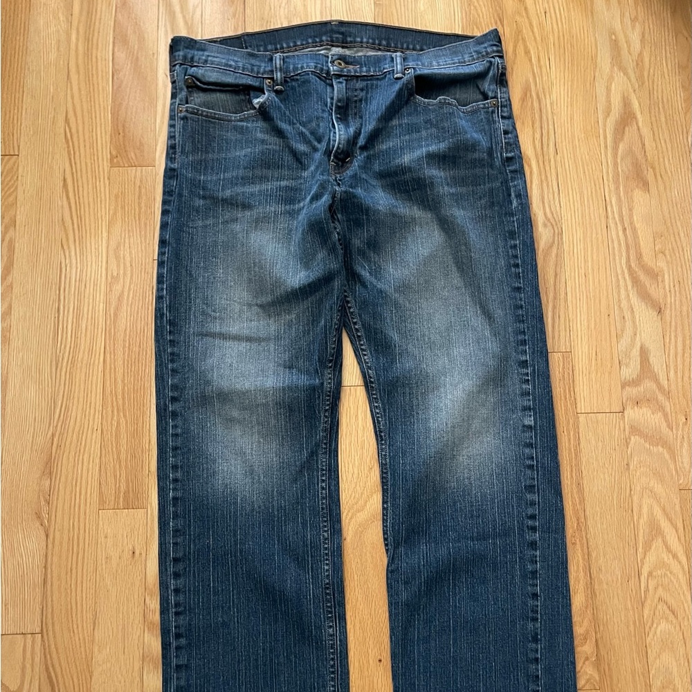 Mens Medium-Dark Levis - Picture 2 of 6